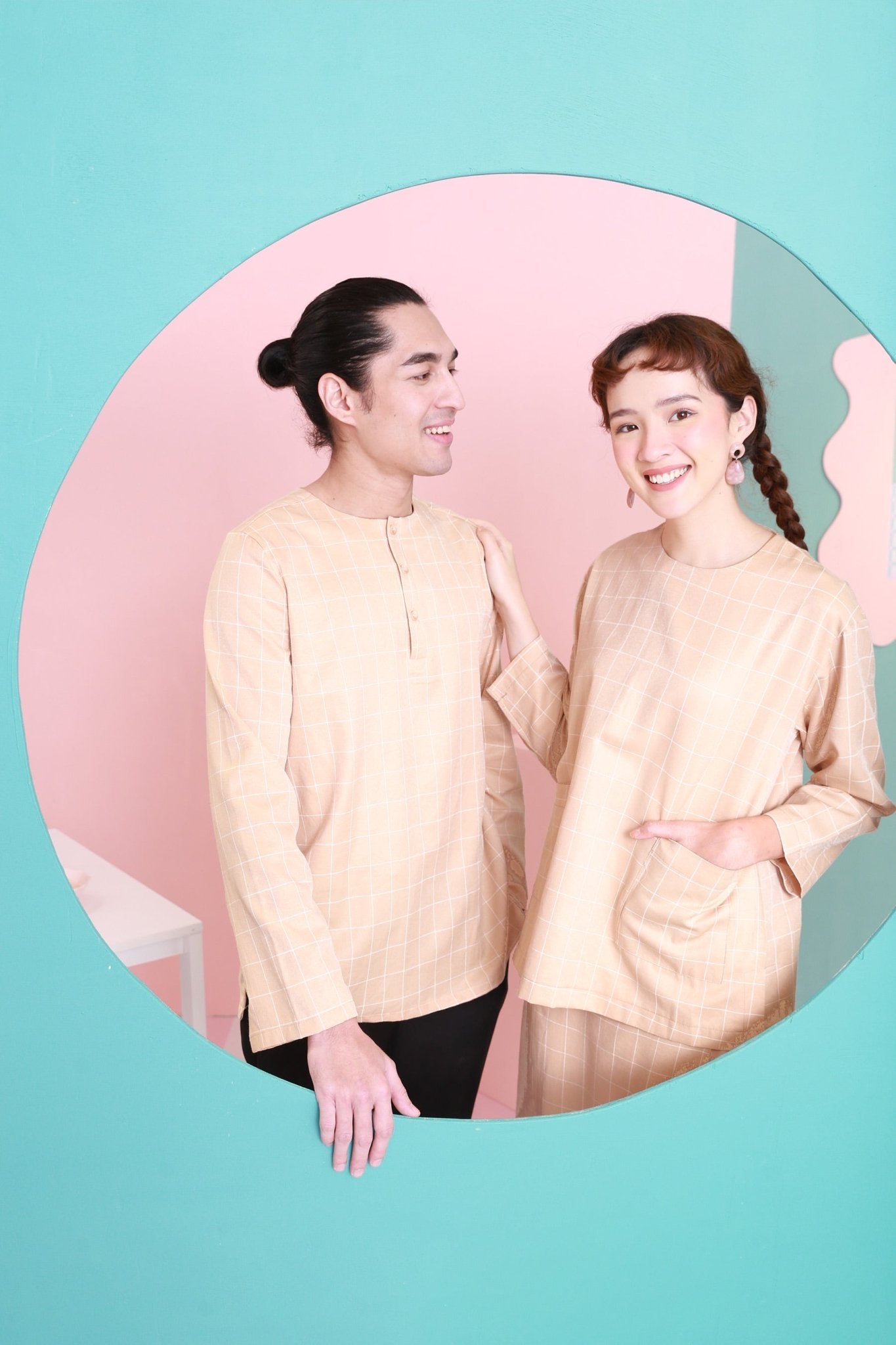 The Nikmat Collection Women Pair Pockets Boxy Blouse Checked Caramel - Umbi