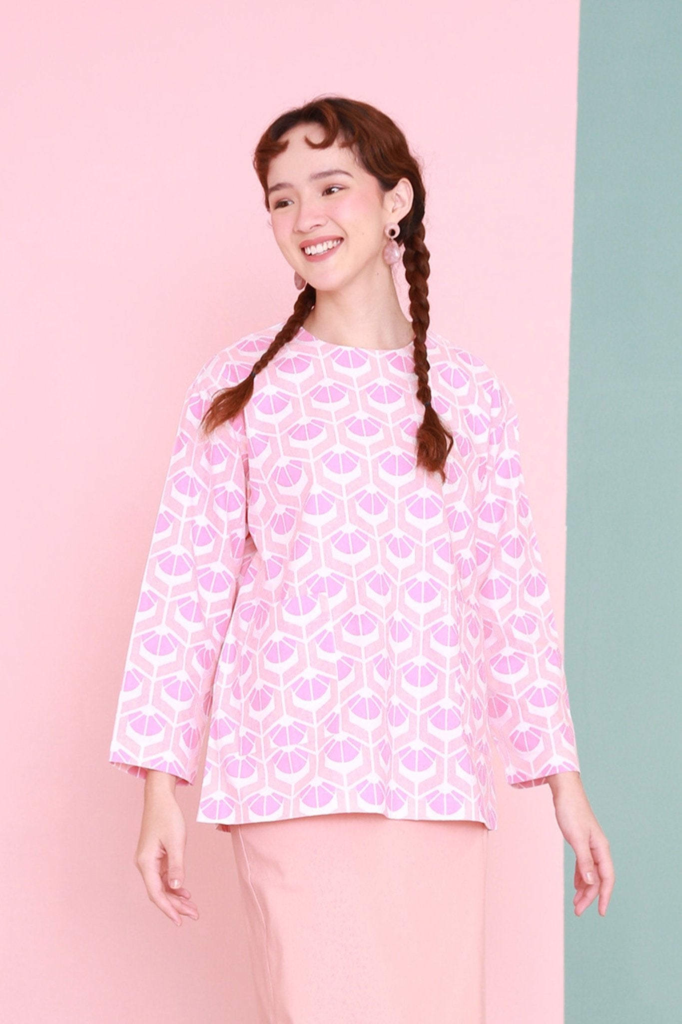 The Nikmat Collection Women Pair Pockets Boxy Blouse Cupcake Print - Umbi