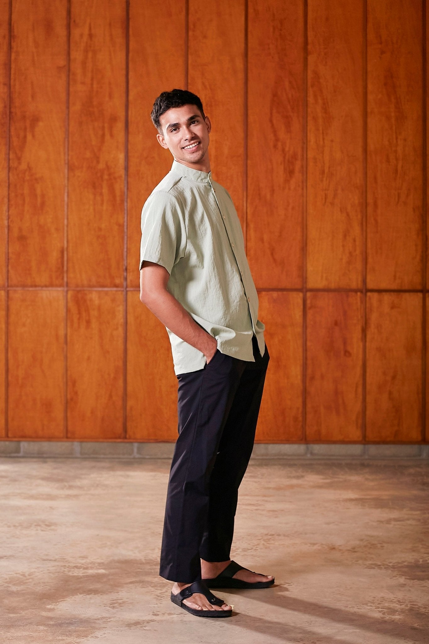 The Nostalgia Men Short Sleeves Shirt Matcha Green - Umbi