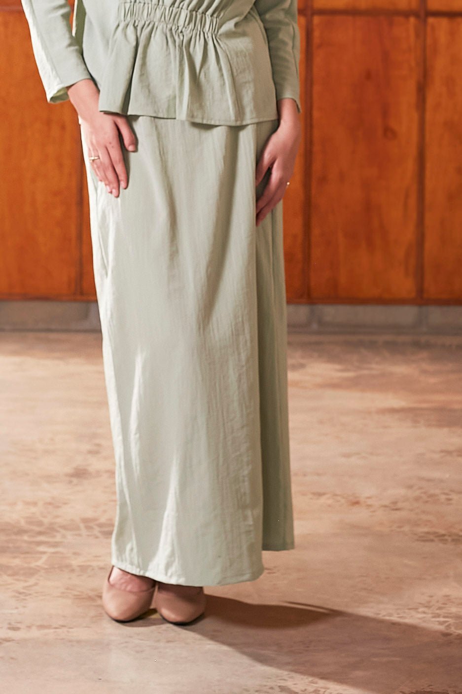 The Nostalgia Women Basic Skirt Matcha Green - Umbi