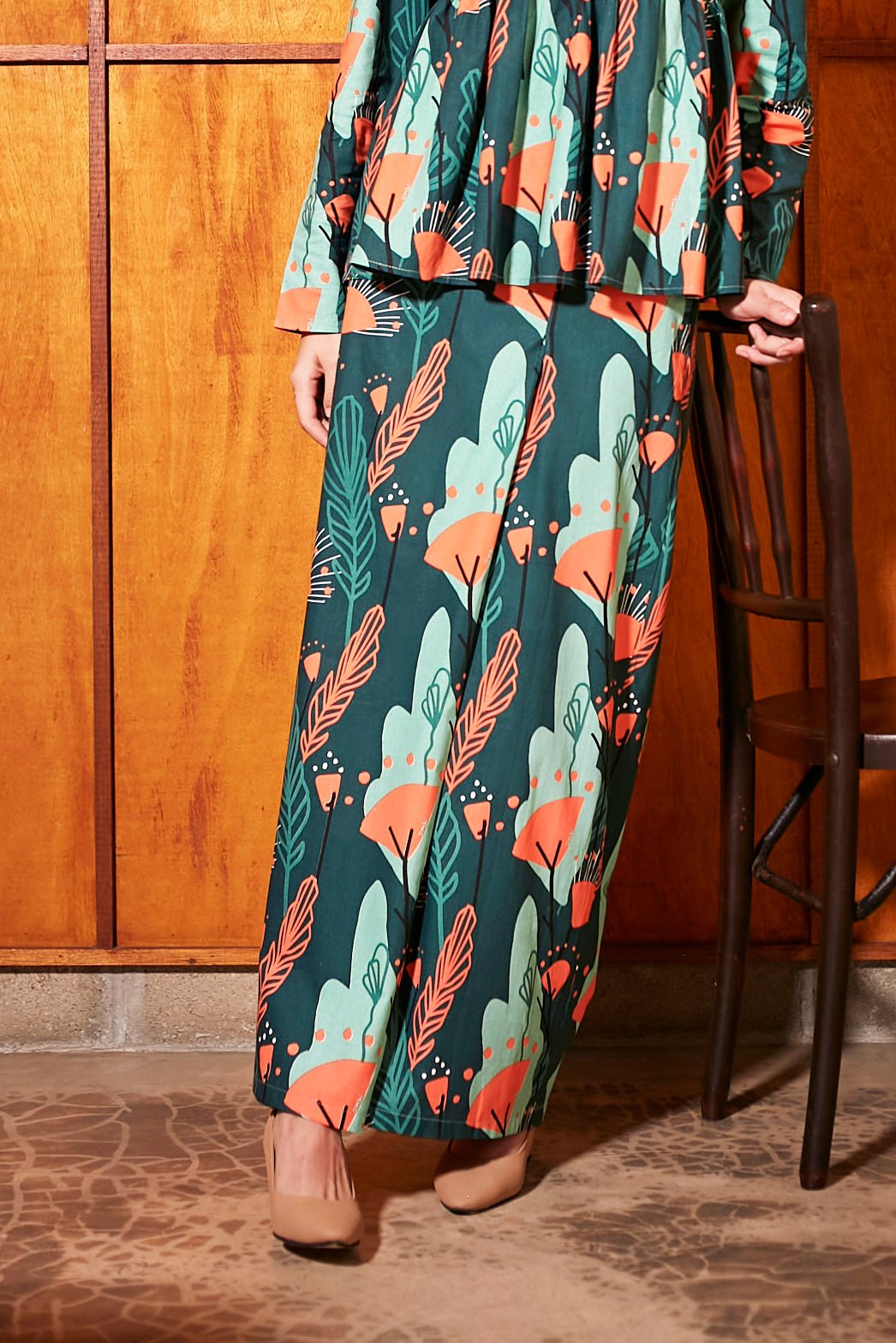 The Nostalgia Women Classic Skirt Forest - Umbi