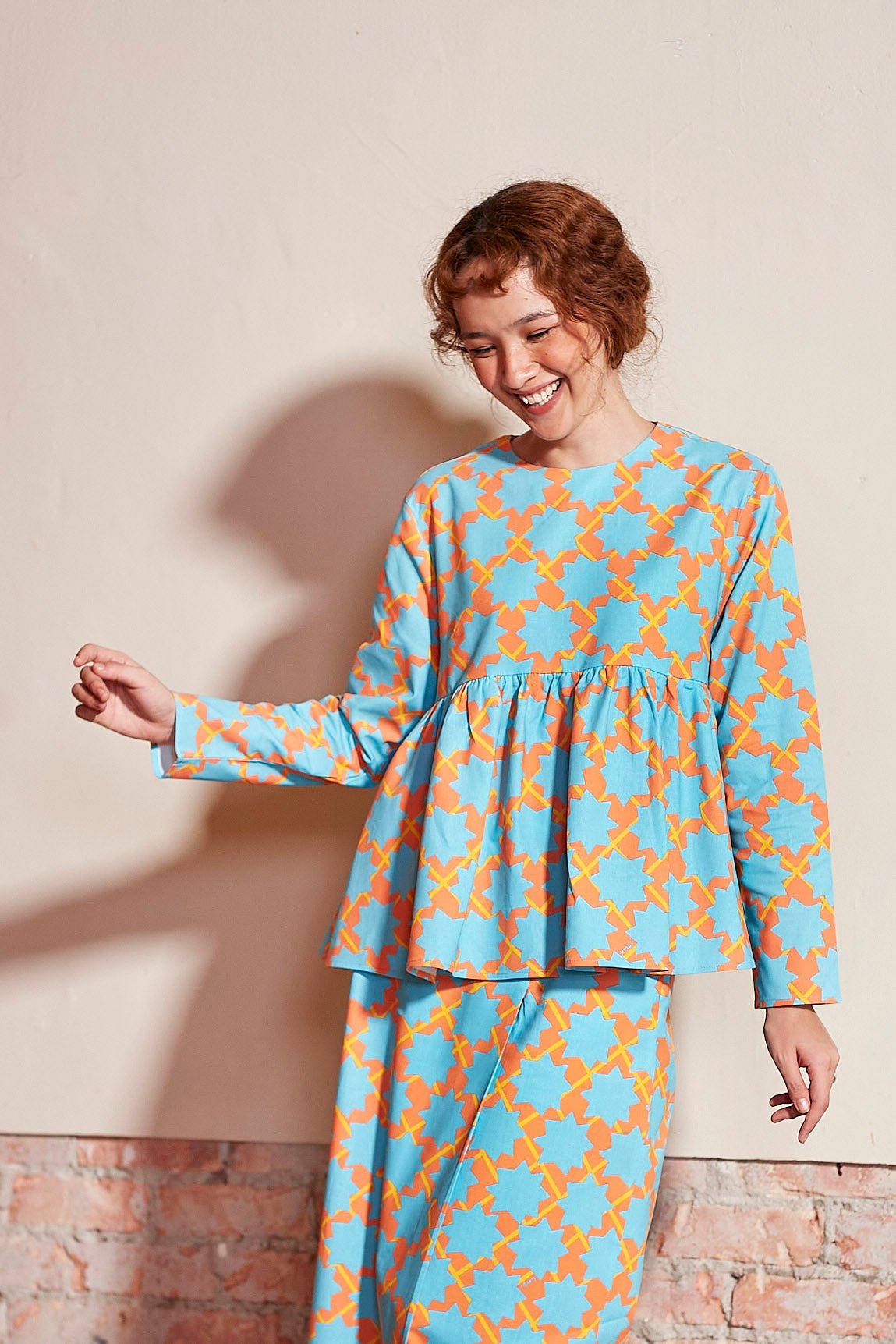 The Nostalgia Women Ruffle Blouse Kirana - Umbi