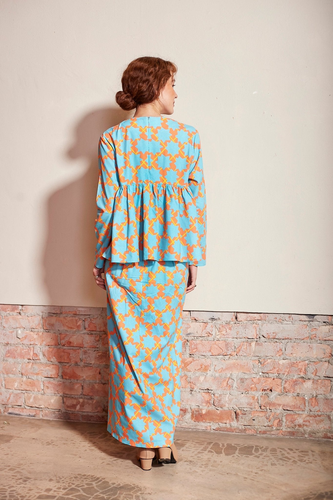 The Nostalgia Women Ruffle Blouse Kirana - Umbi
