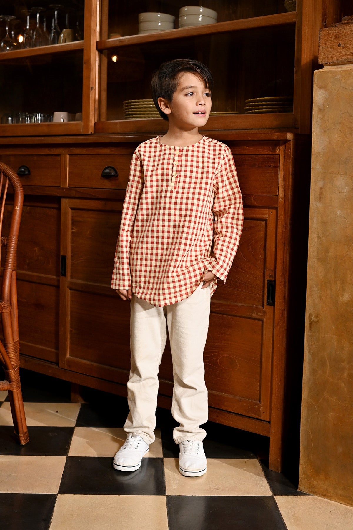 The Nusantara Collection Boy Long Sleeve Kurta Checked Red - Umbi
