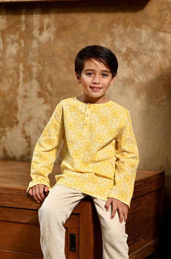 The Nusantara Collection Boy Long Sleeve Kurta Sinar Print - Umbi