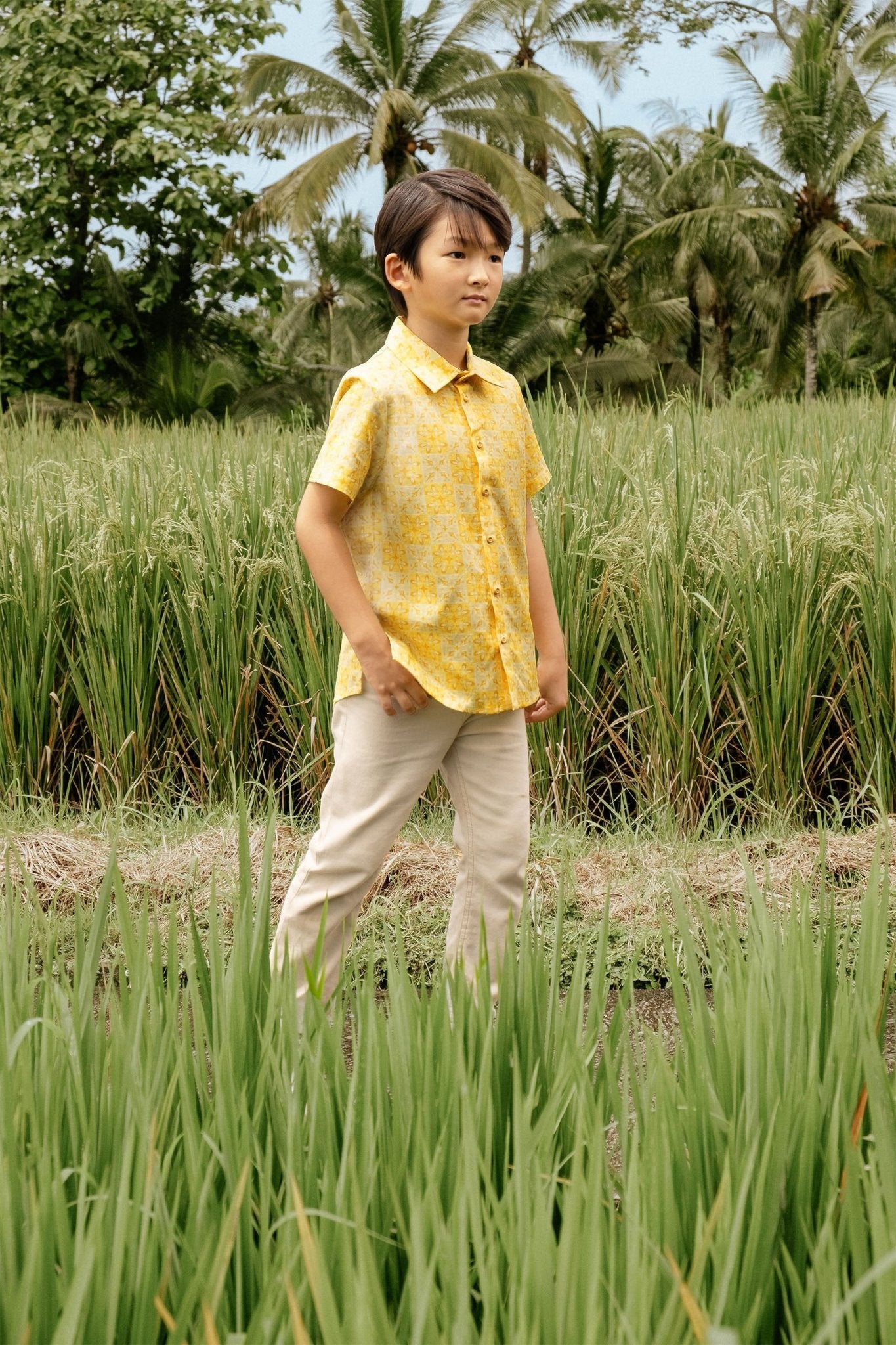 The Nusantara Collection Boy Sunday Shirt Sinar Print - Umbi