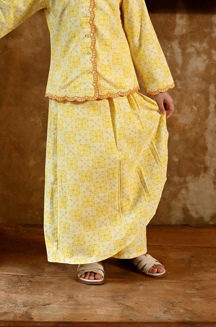 The Nusantara Collection Girl Instant Pareo Skirt Sinar Print - Umbi