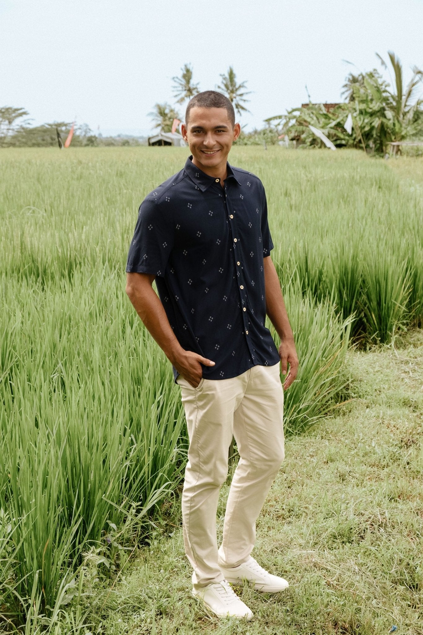 The Nusantara Collection Men Holiday Shirt Malam Print - Umbi