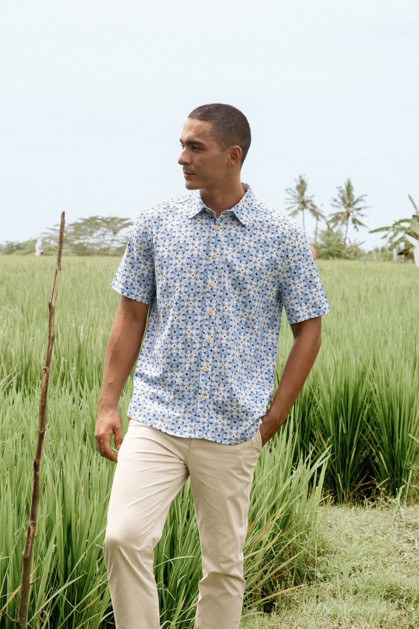 The Nusantara Collection Men Holiday Shirt Siang Print - Umbi