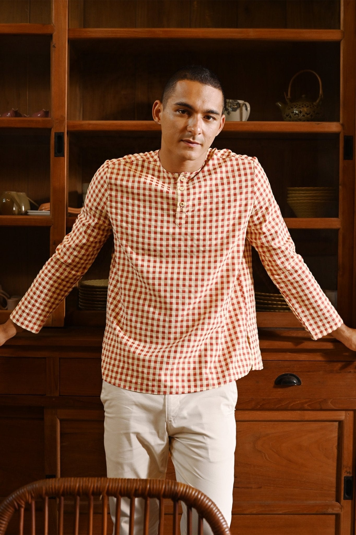 The Nusantara Collection Men Long Sleeve Kurta Checked Red - Umbi