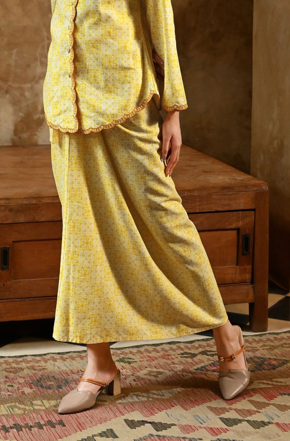 The Nusantara Collection Women Pareo Skirt Sinar Print - Umbi
