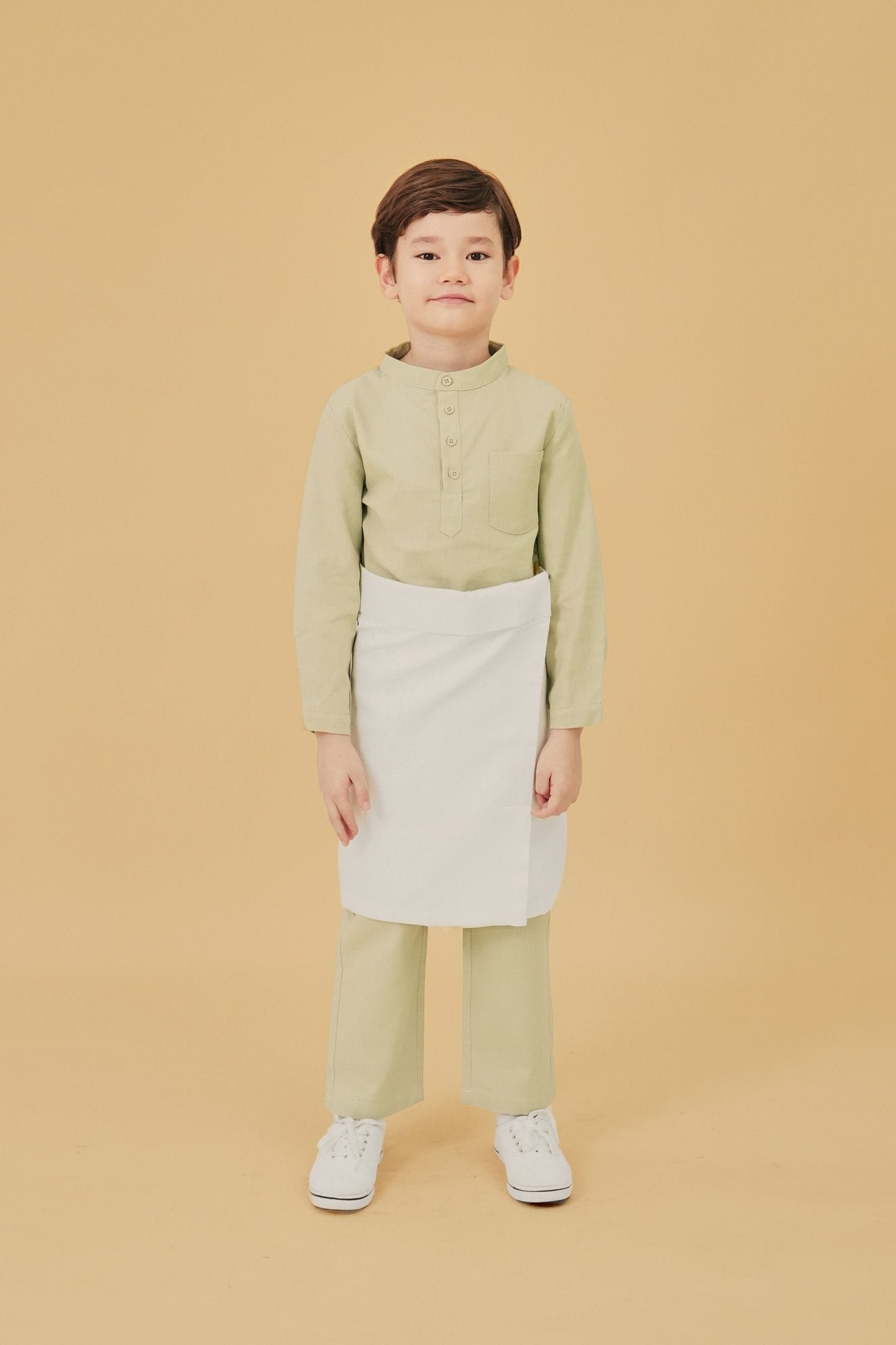 The Oasis Boy Sampin White - Umbi