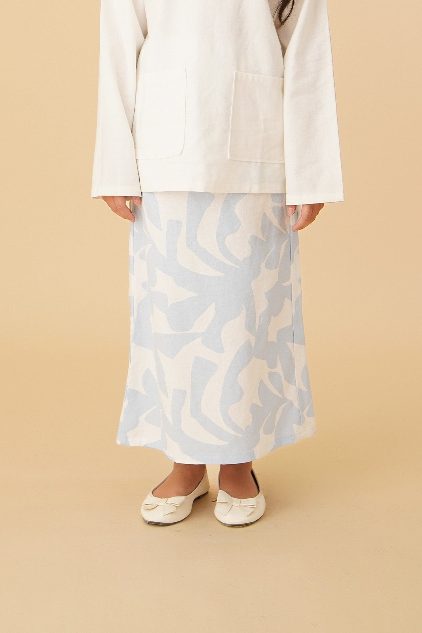 The Oasis Girl Column Skirt with Back Pleats Mirage Print - Umbi