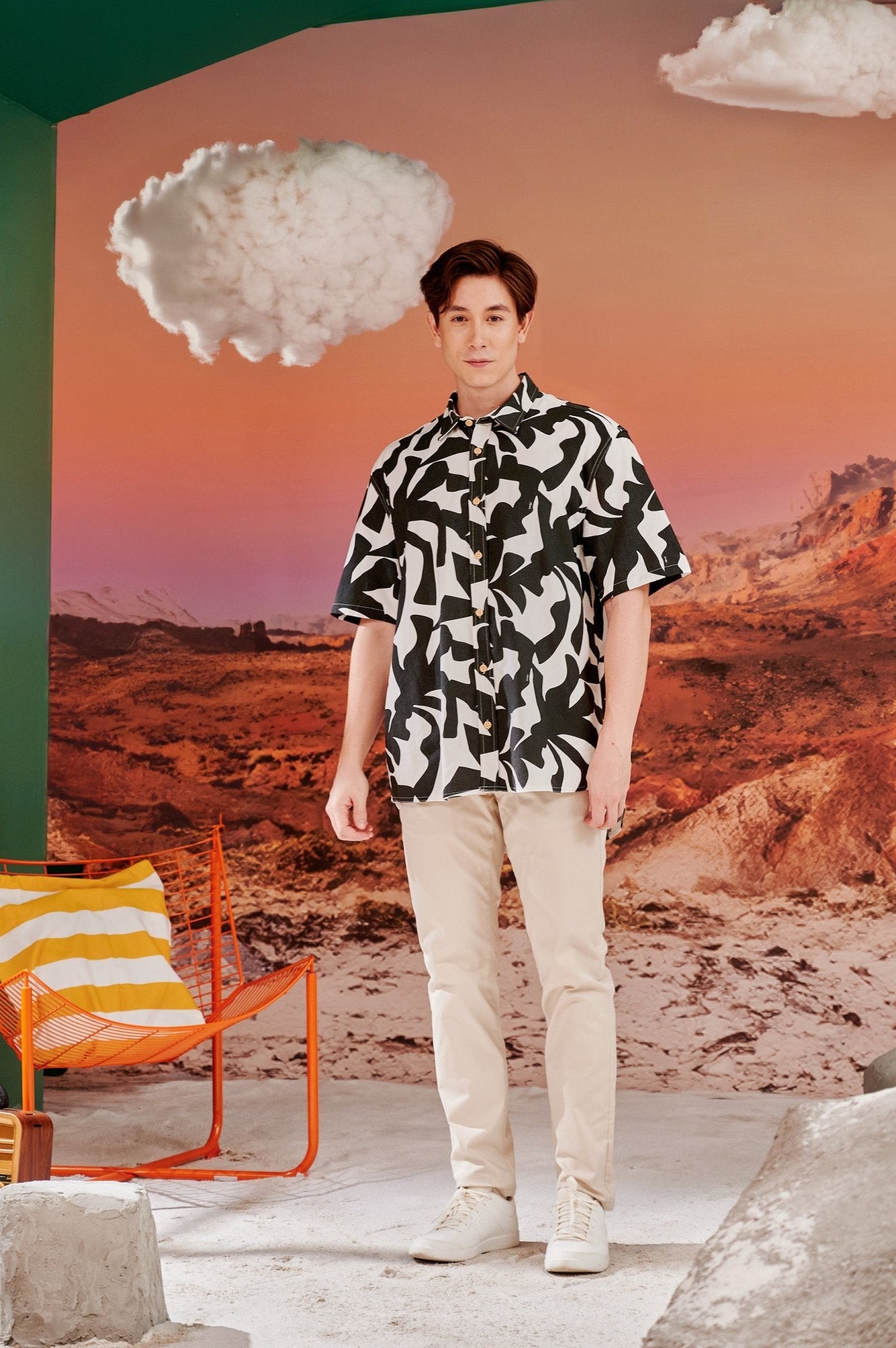 The Oasis Men Holiday Shirt Shadow Print - Umbi