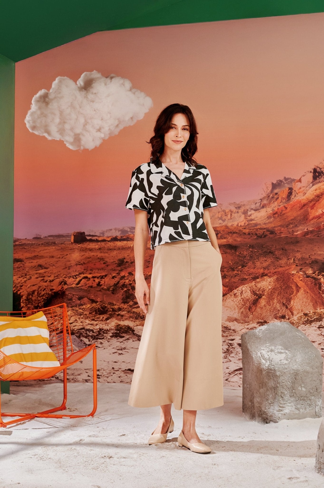 The Oasis Women Casual Blouse Shadow Print - Umbi