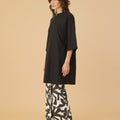 The Oasis Women Classic Skirt with Scallop Embroidery Shadow Print - Umbi