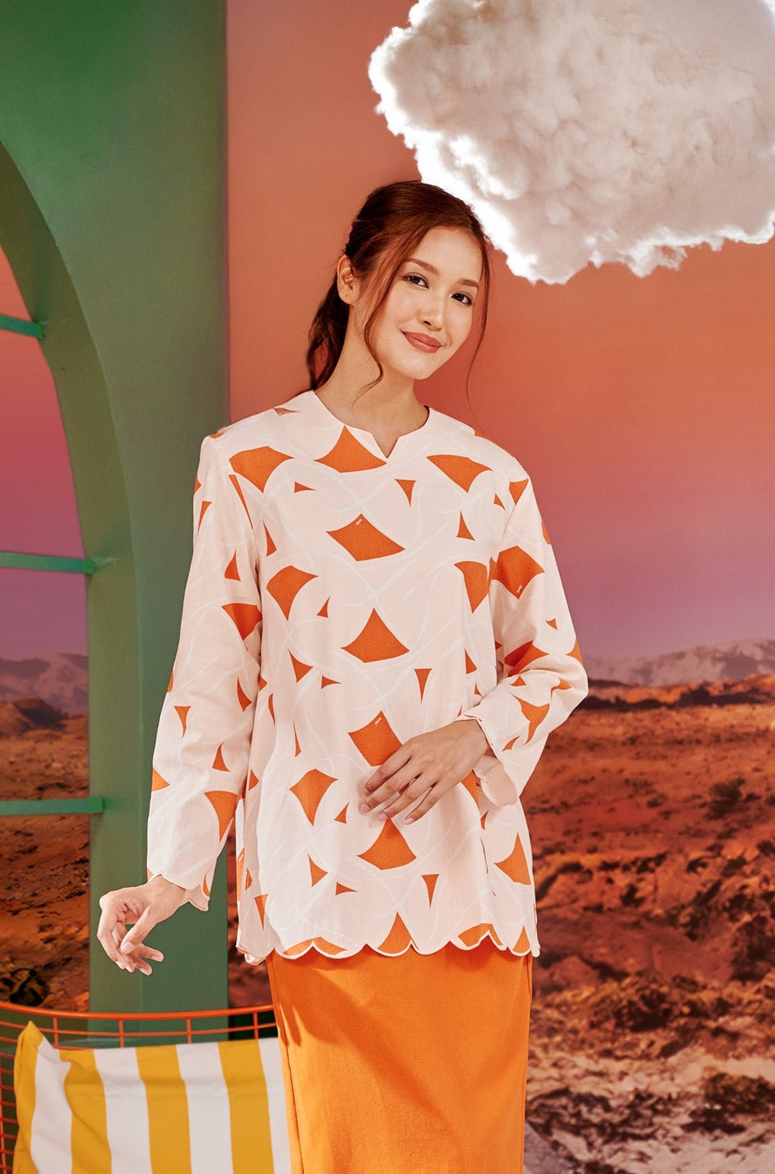 The Oasis Women Kurung Top with Scallop Embroidery Desert Print - Umbi