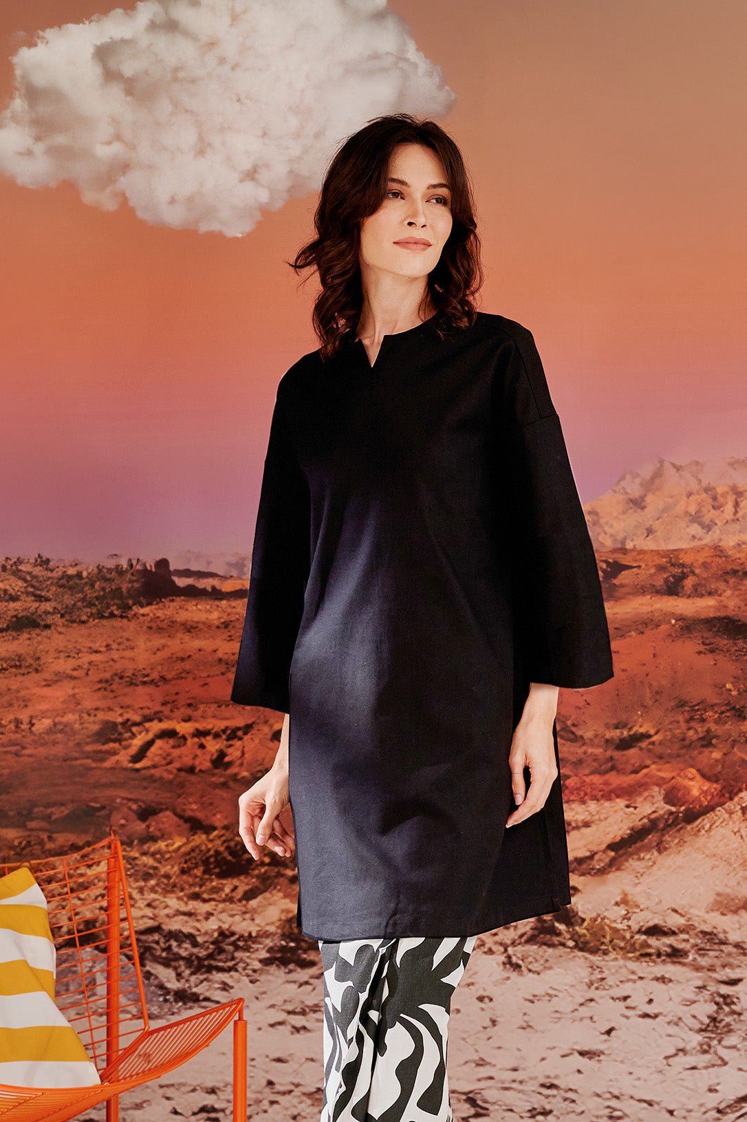 The Oasis Women Long Kurung Blouse Black - Umbi