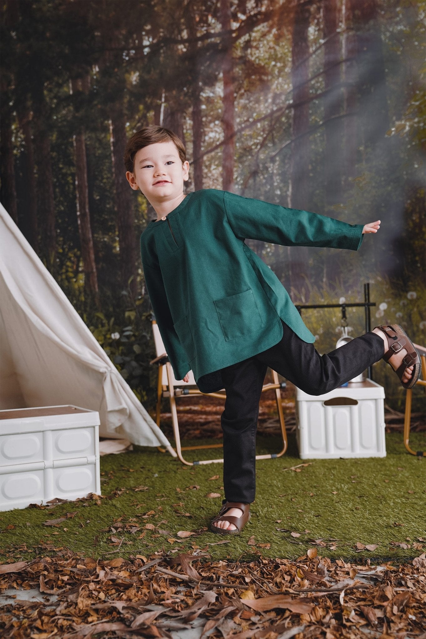 The Rimba Raya Boy Teluk Belanga Top Dark Green - Umbi
