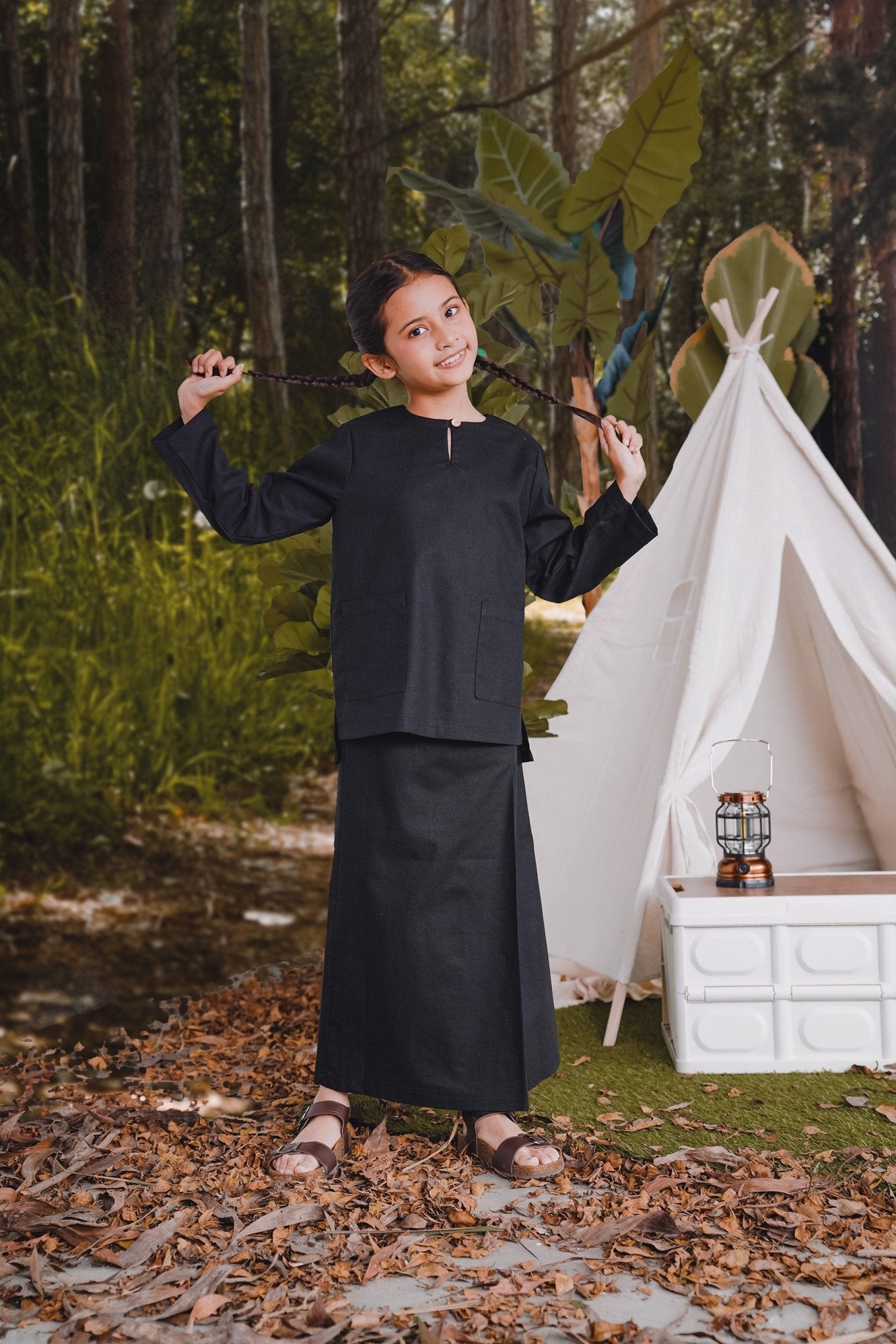 The Rimba Raya Girl Classic Skirt Black - Umbi