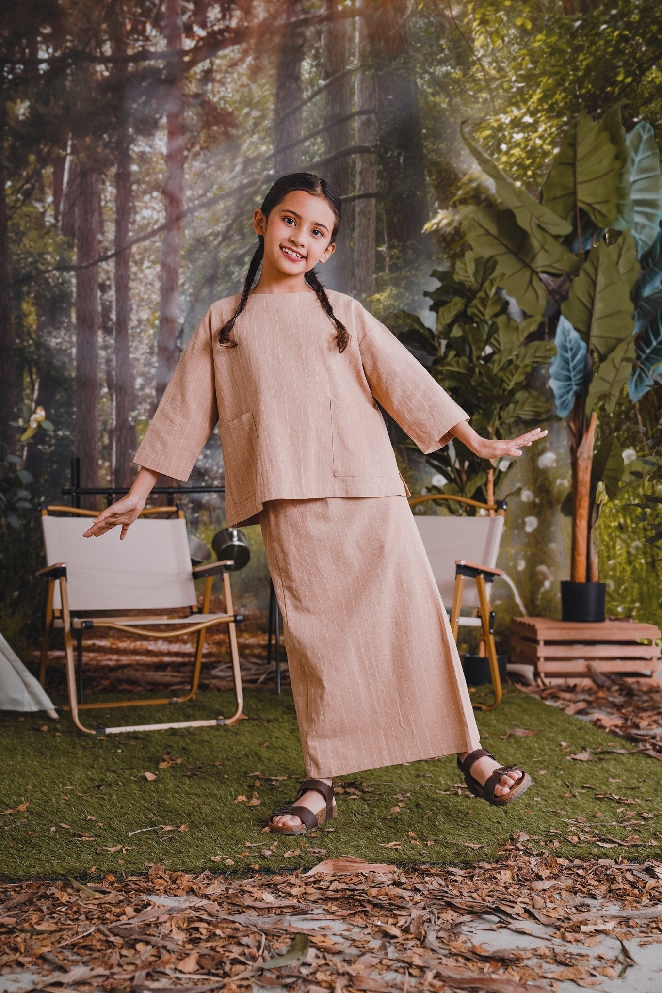 The Rimba Raya Girl Pair Pockets Boxy Blouse Caramel Stripes - Umbi