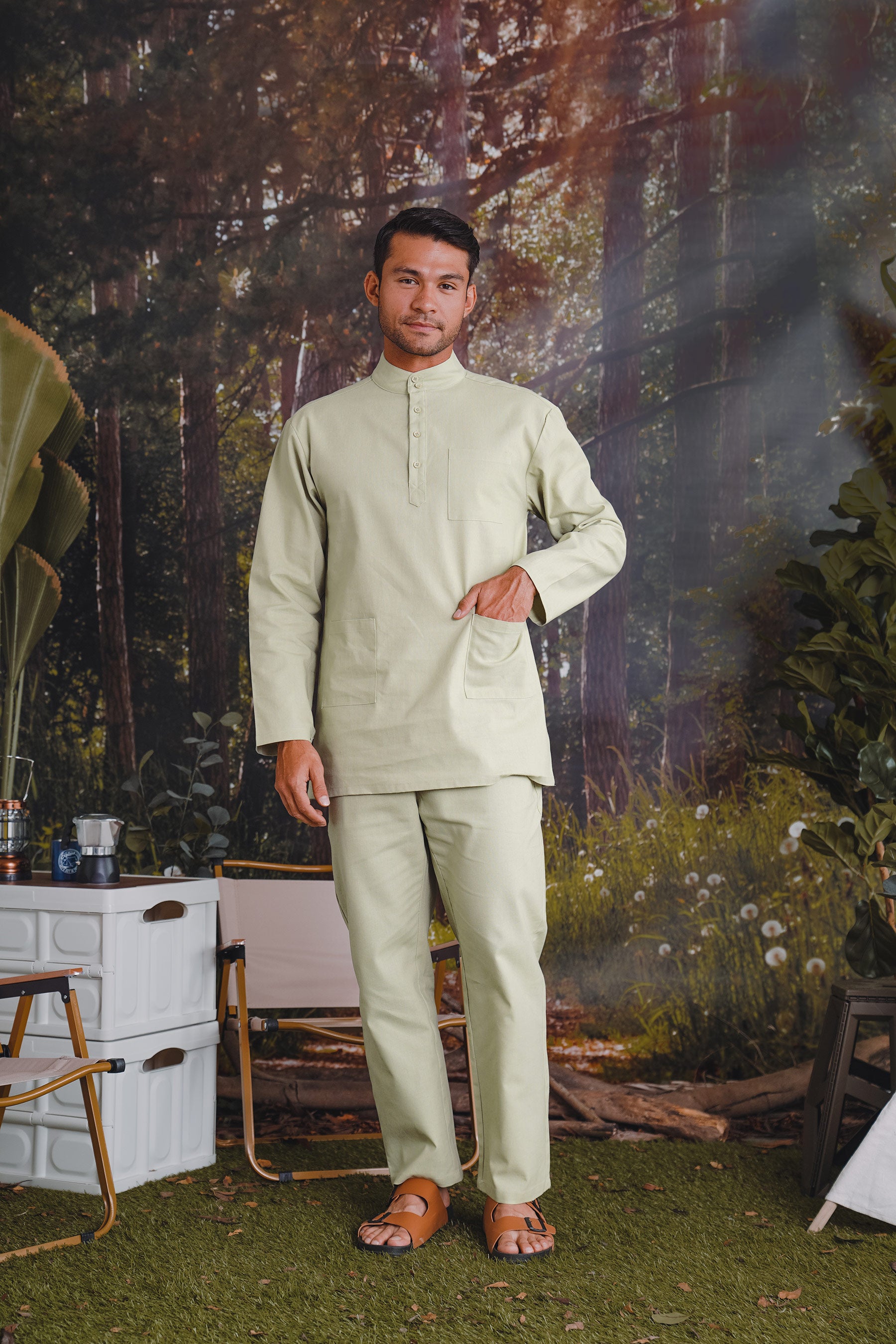 The Rimba Raya Men Baju Melayu Set Matcha Green