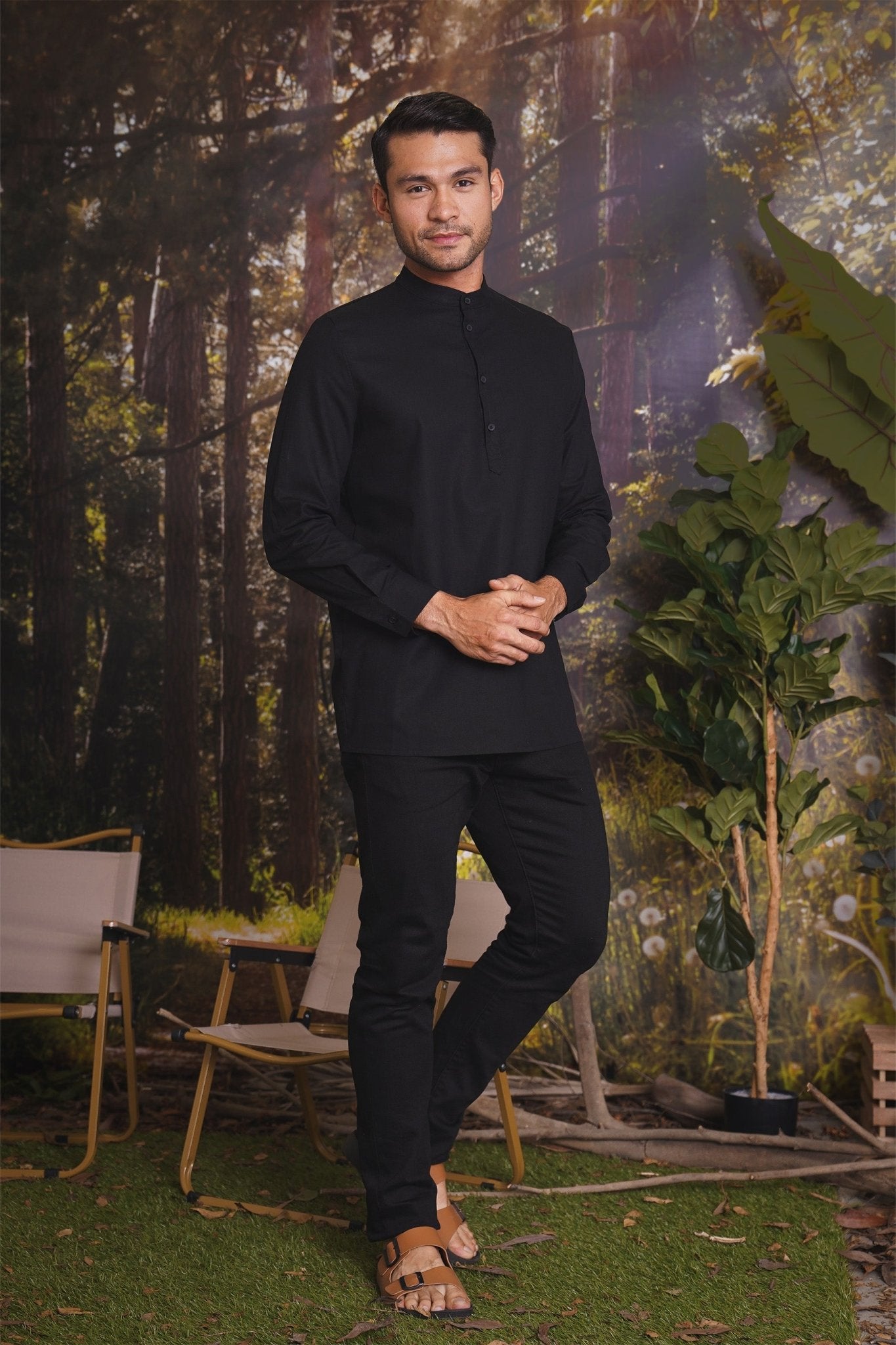 The Rimba Raya Men Collar Kurta Black - Umbi