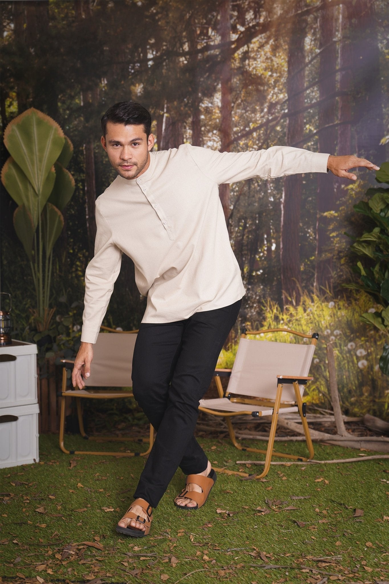 The Rimba Raya Men Collar Kurta Sand - Umbi