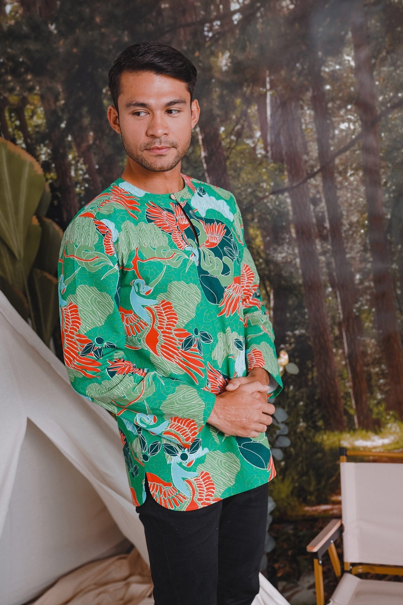 The Rimba Raya Men Modern Teluk Belanga Top Rimba Print - Umbi