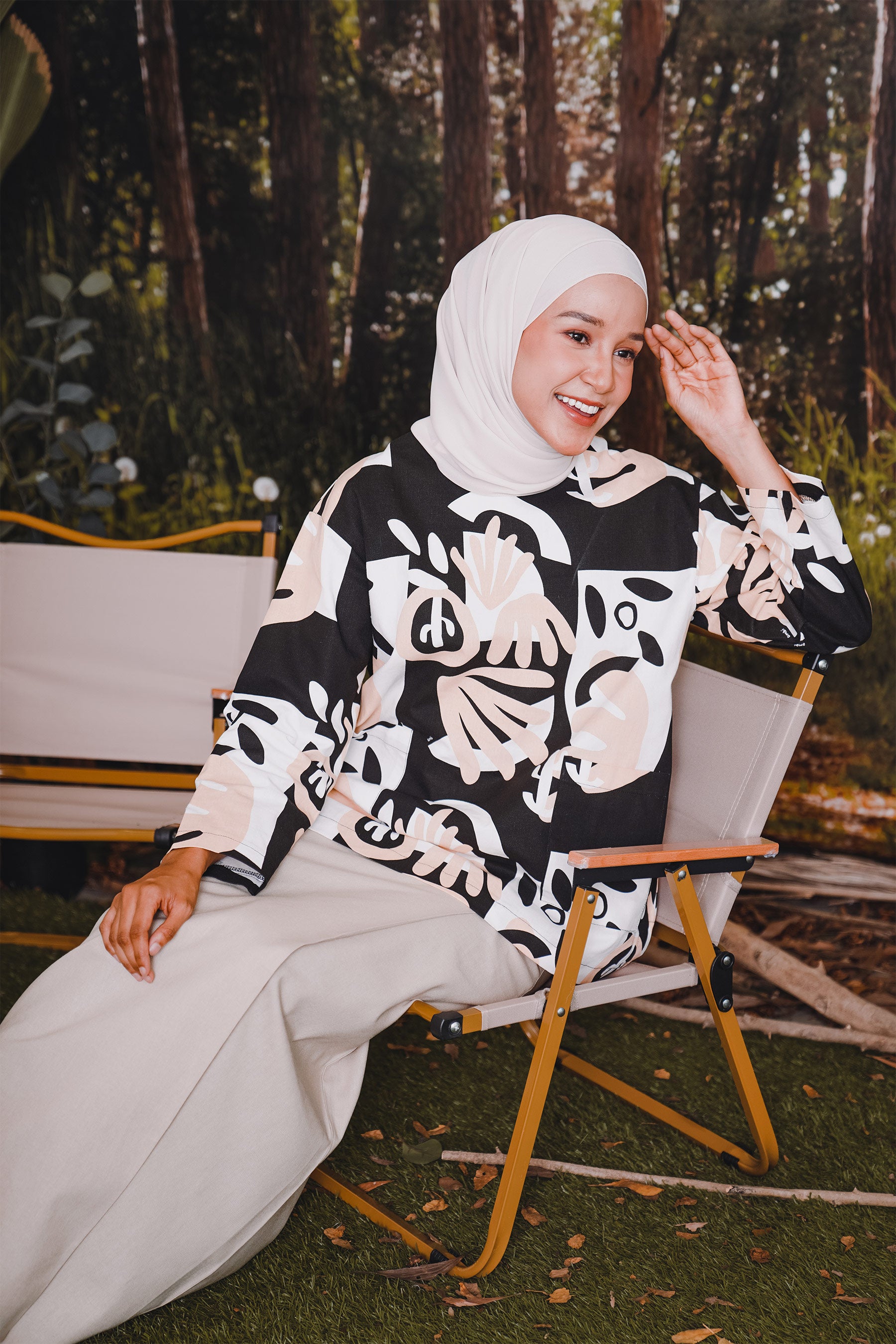 The Rimba Raya Women Pair Pockets Boxy Blouse Cempaka Print