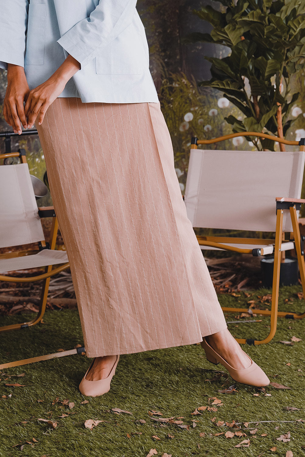 The Rimba Raya Women Classic Skirt Caramel Stripes