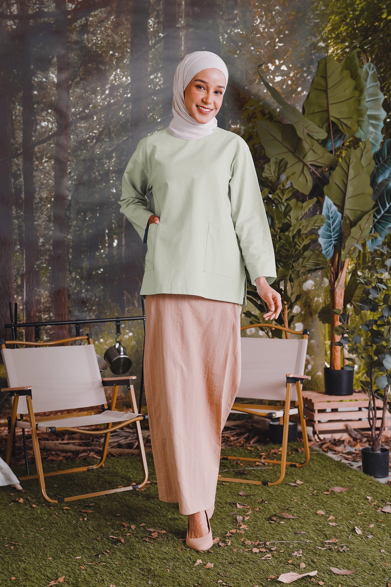 The Rimba Raya Women Pair Pockets Boxy Blouse Matcha Green