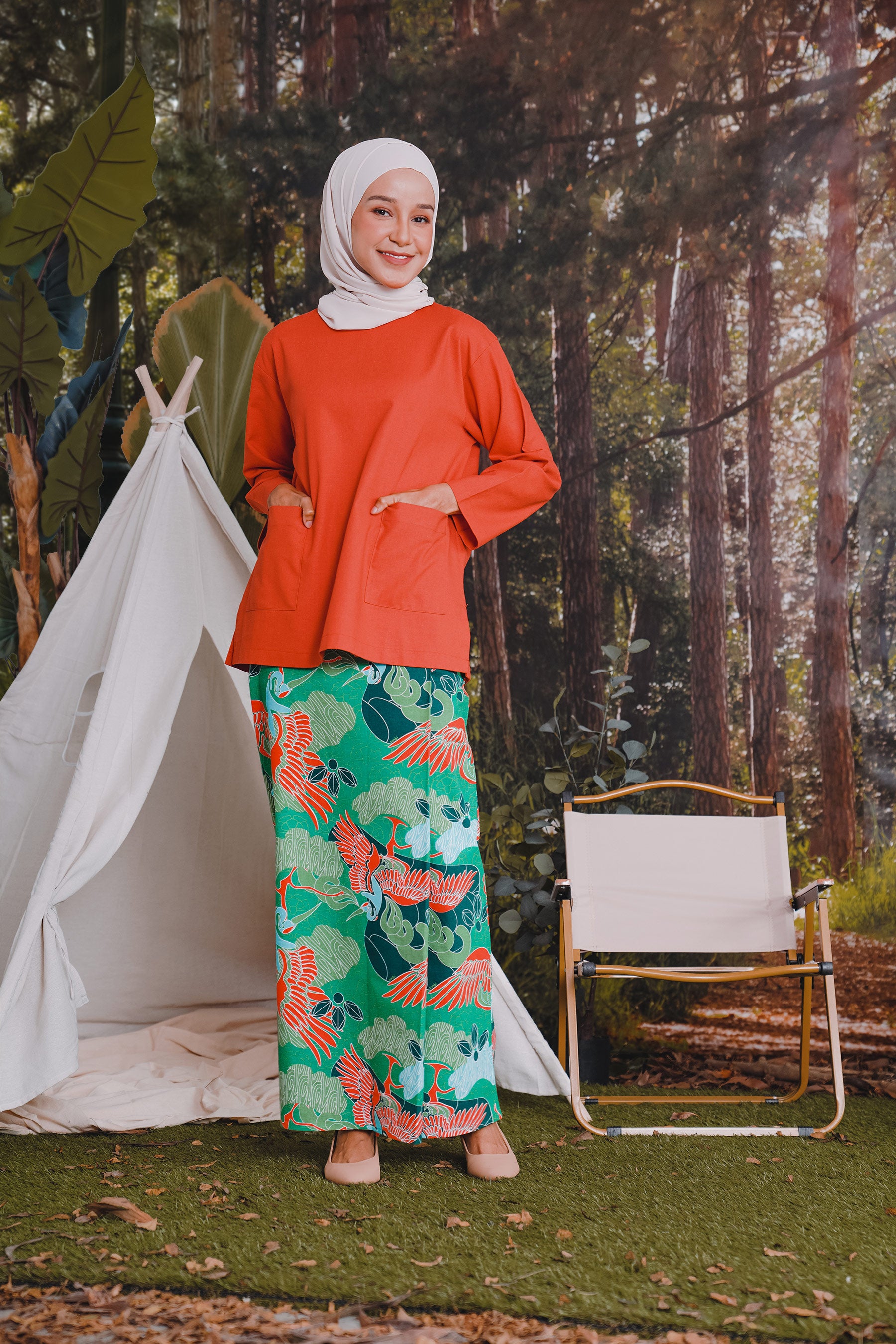 The Rimba Raya Women Classic Skirt Rimba Print