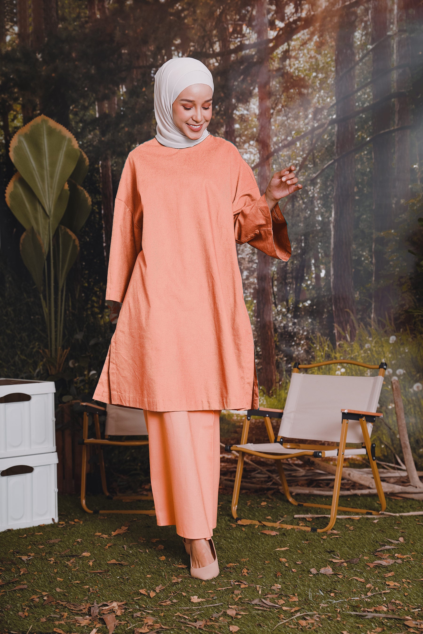 The Rimba Raya Women Classic Skirt Salmon