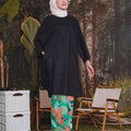 The Rimba Raya Women Long Kurung Blouse Black - Umbi