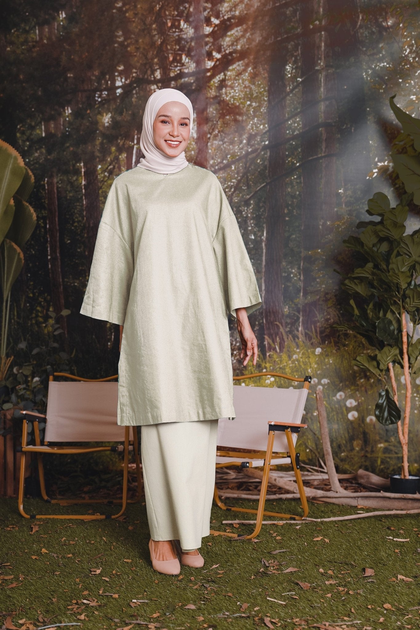 The Rimba Raya Women Long Kurung Blouse Matcha Green - Umbi