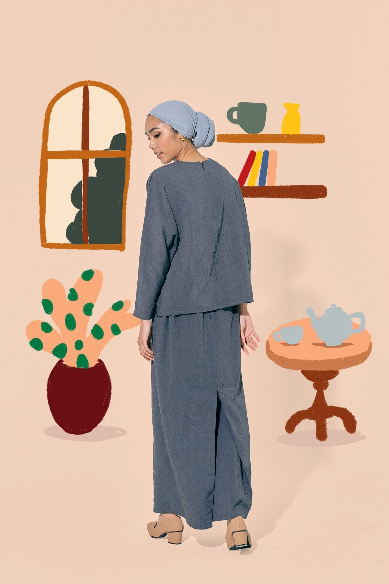 The Ruma Riang Women Ruched Top Dark Grey - Umbi