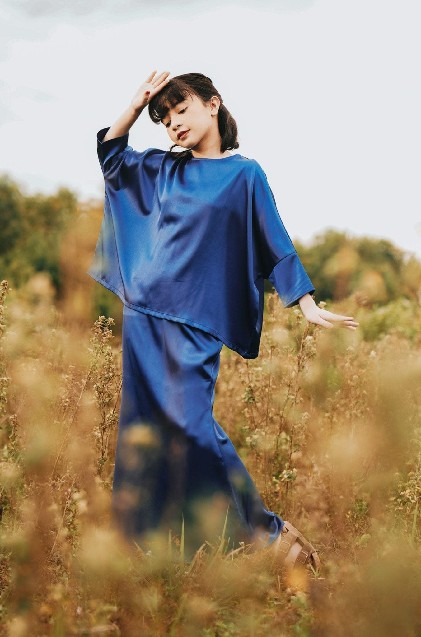 The Shawwal Collection Girl Kaftan Set Royal Blue Satin - Umbi