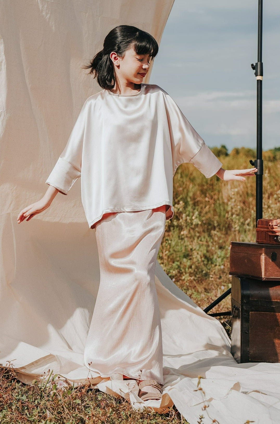 The Shawwal Collection Girl Kaftan Set Sand Satin - Umbi