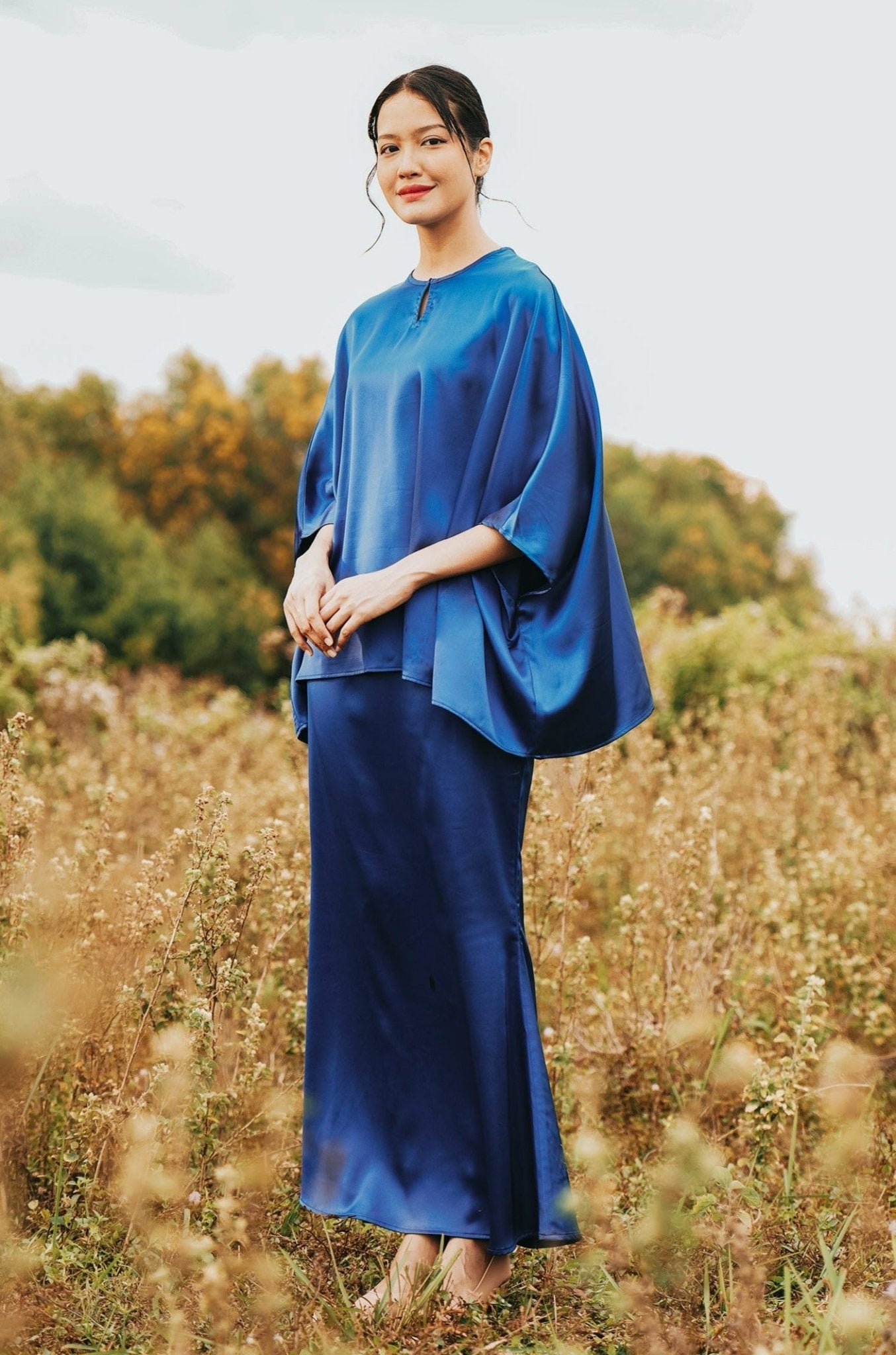 The Shawwal Collection Women Kaftan Blouse Royal Blue Satin - Umbi