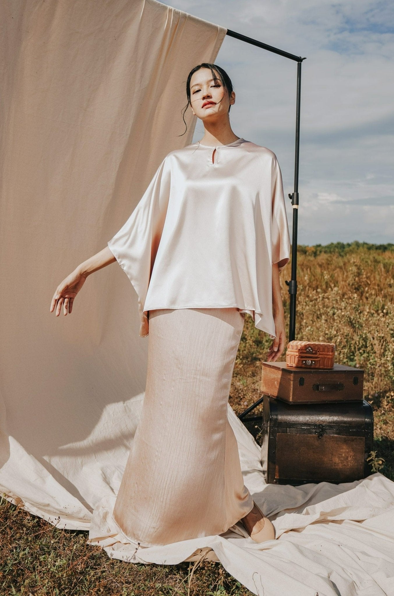 The Shawwal Collection Women Kaftan Blouse Sand Satin - Umbi
