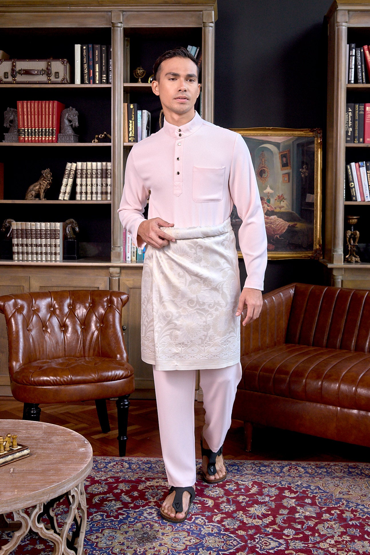 The Warisan Raya Men Baju Melayu Set Pink