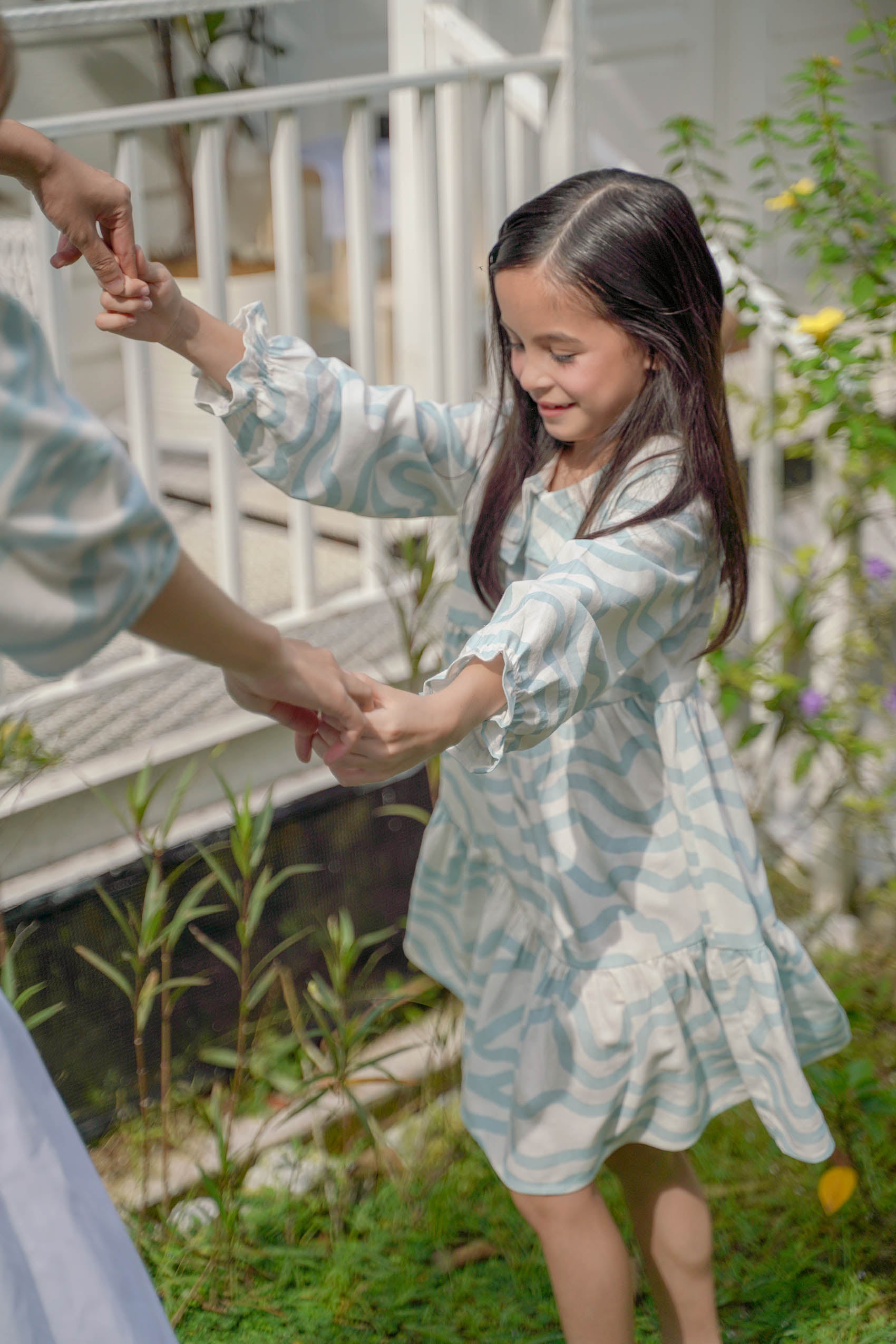 Girl Holiday Dress in Wave