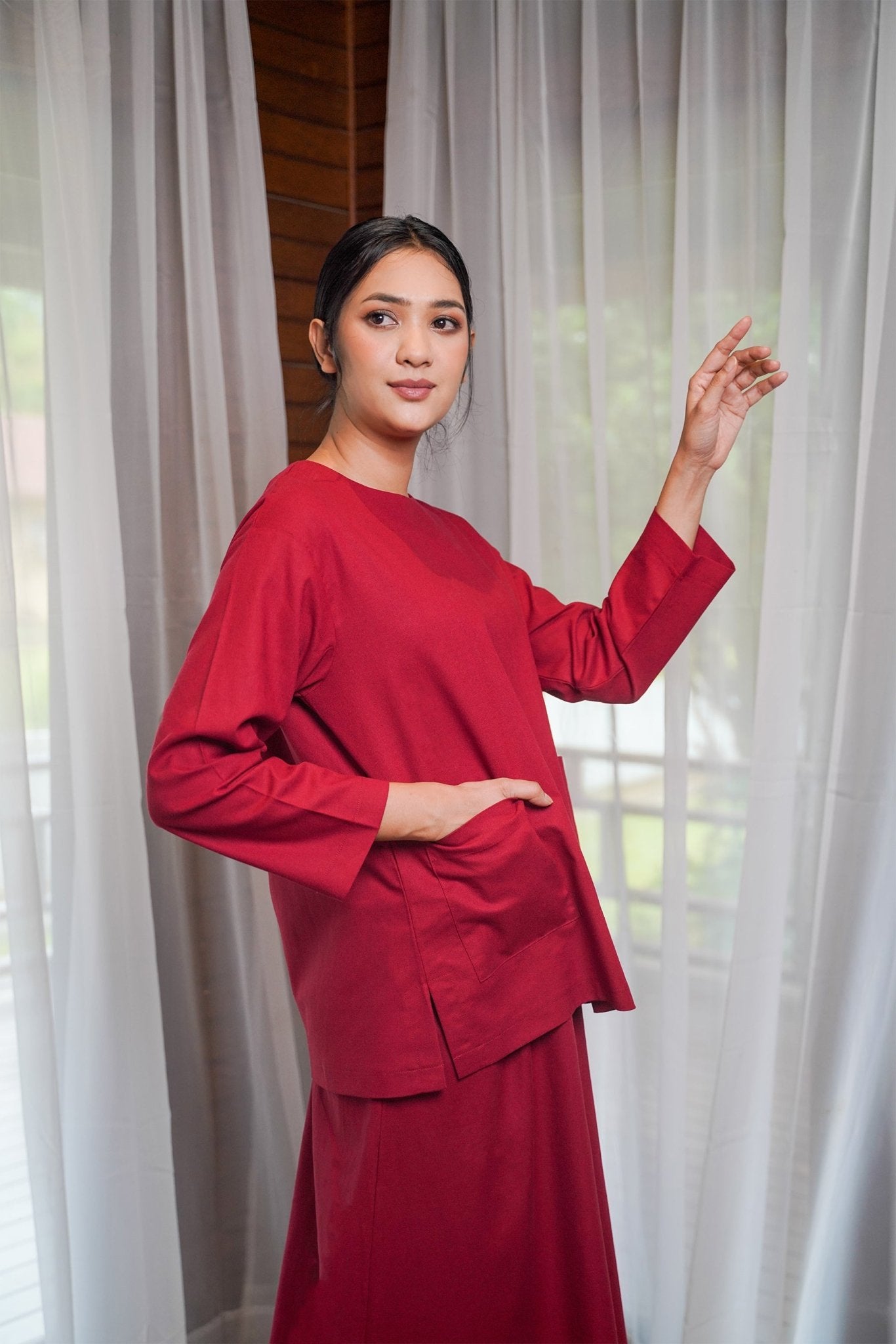 Women Pair Pockets Boxy Blouse Red - Umbi