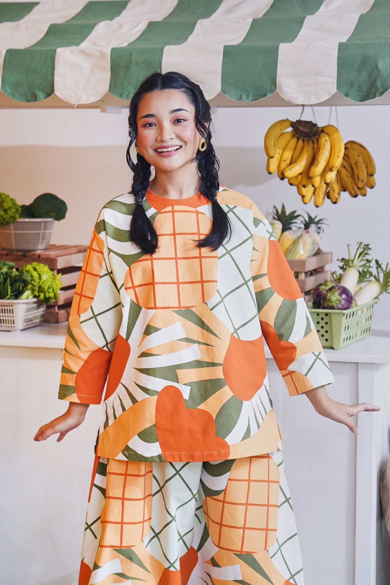 At The Market Collection Women Boxy Blouse Sunflower Print - Umbi