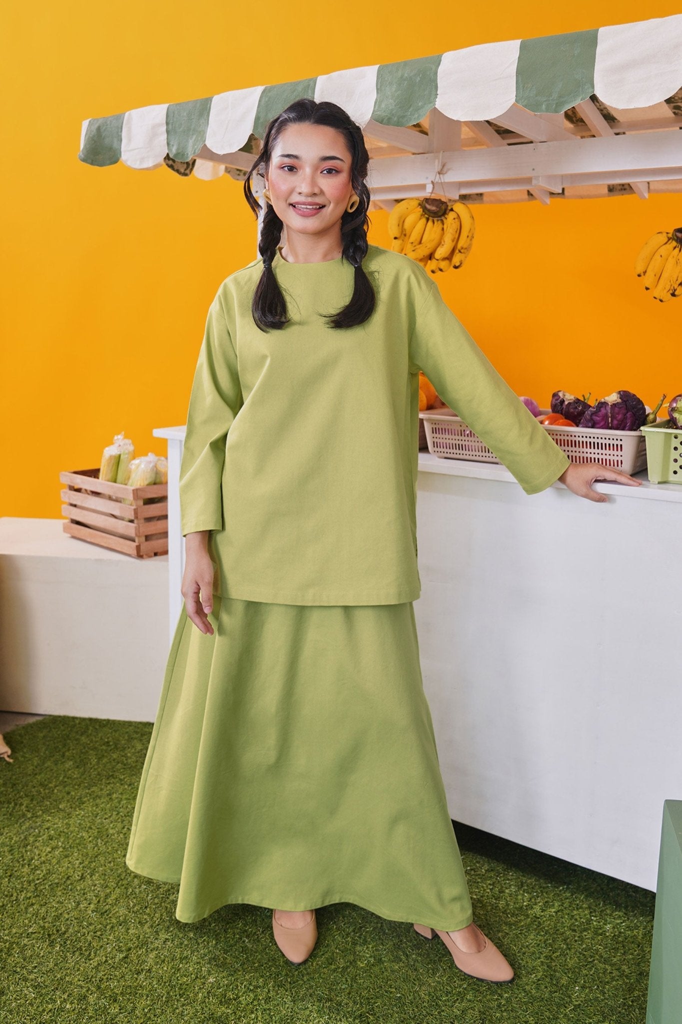 At The Market Collection Women Flare Skirt Lime Green - Umbi