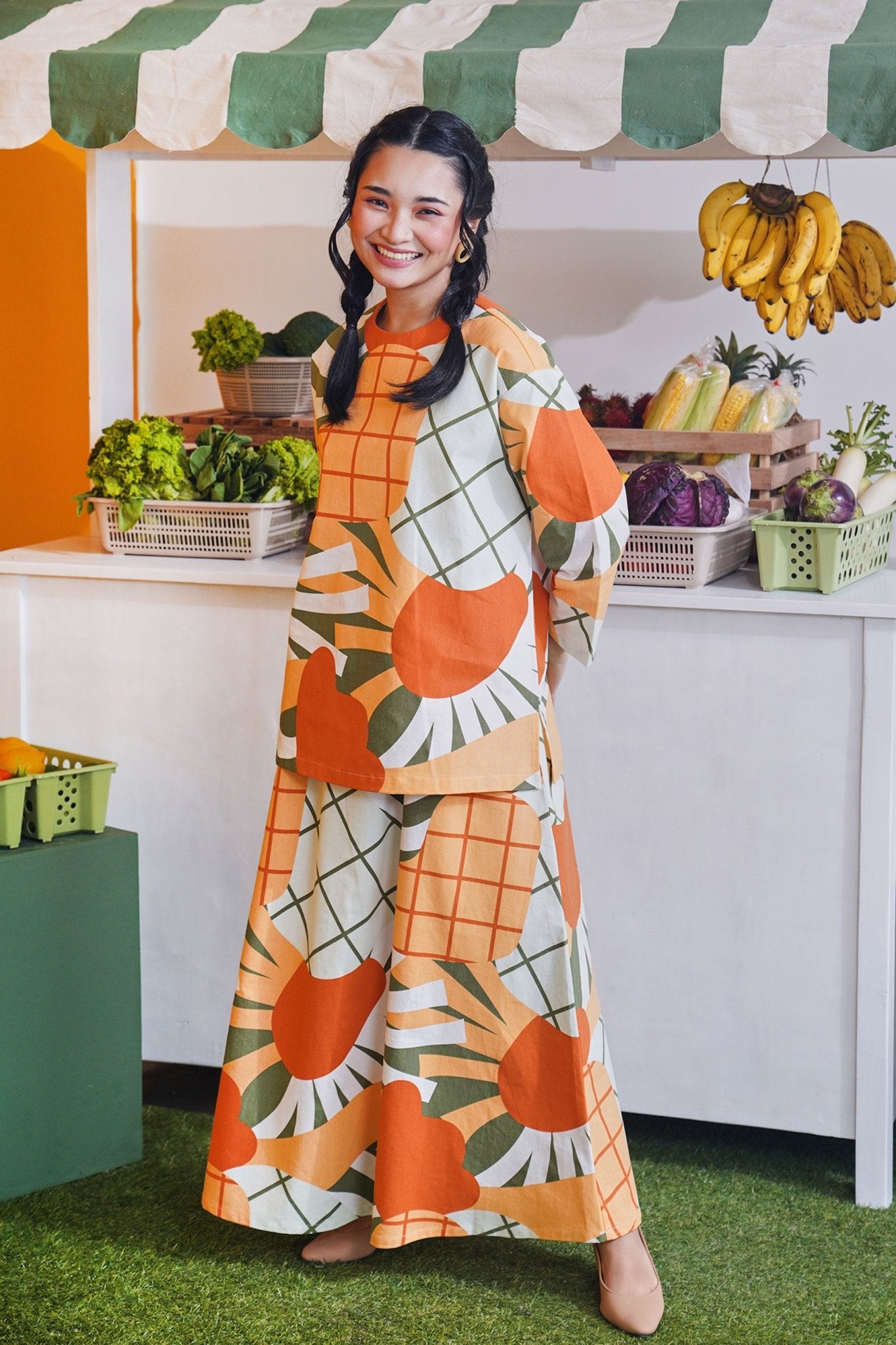 At The Market Collection Women Flare Skirt Sunflower Print - Umbi