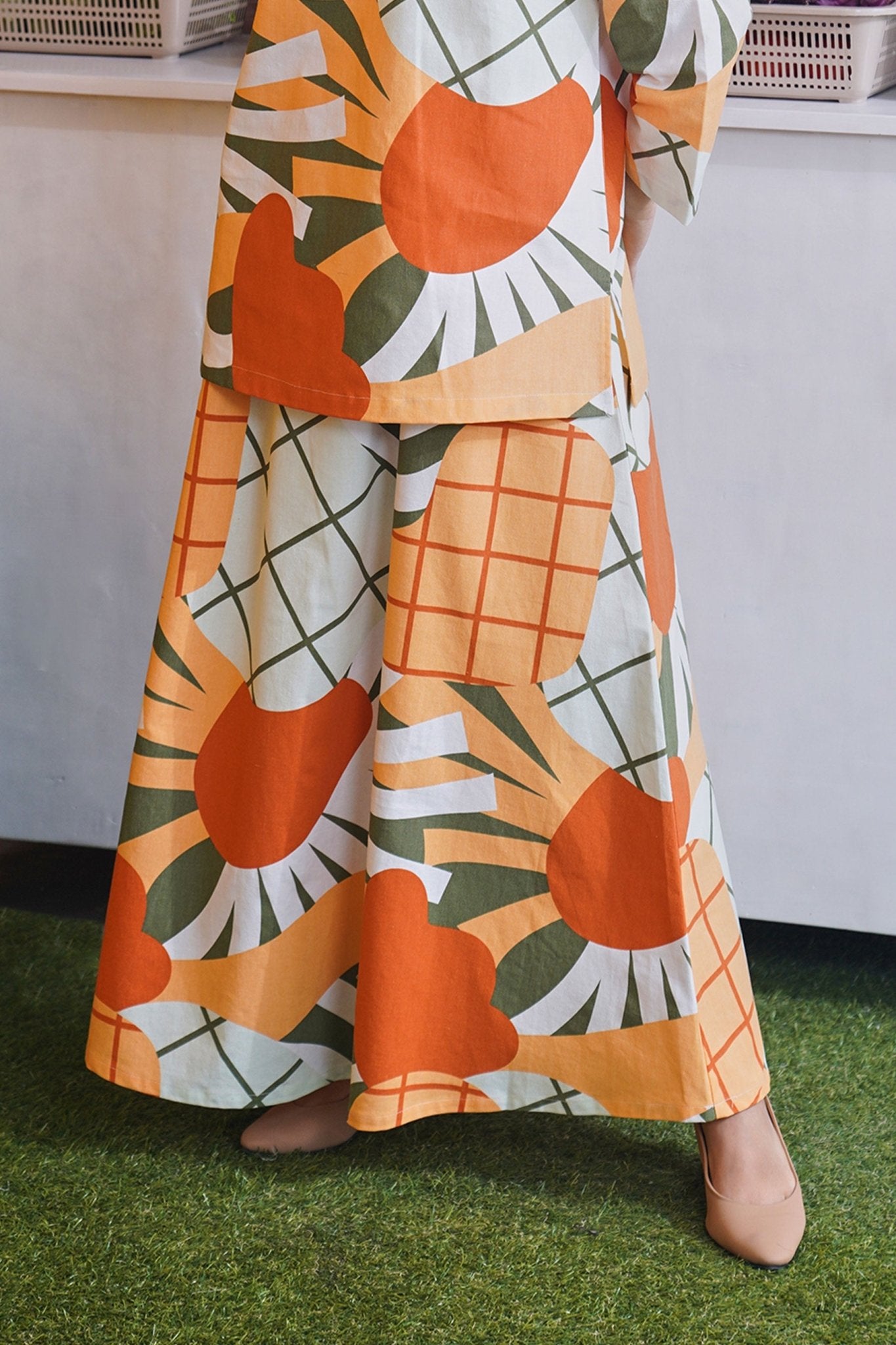 At The Market Collection Women Flare Skirt Sunflower Print - Umbi