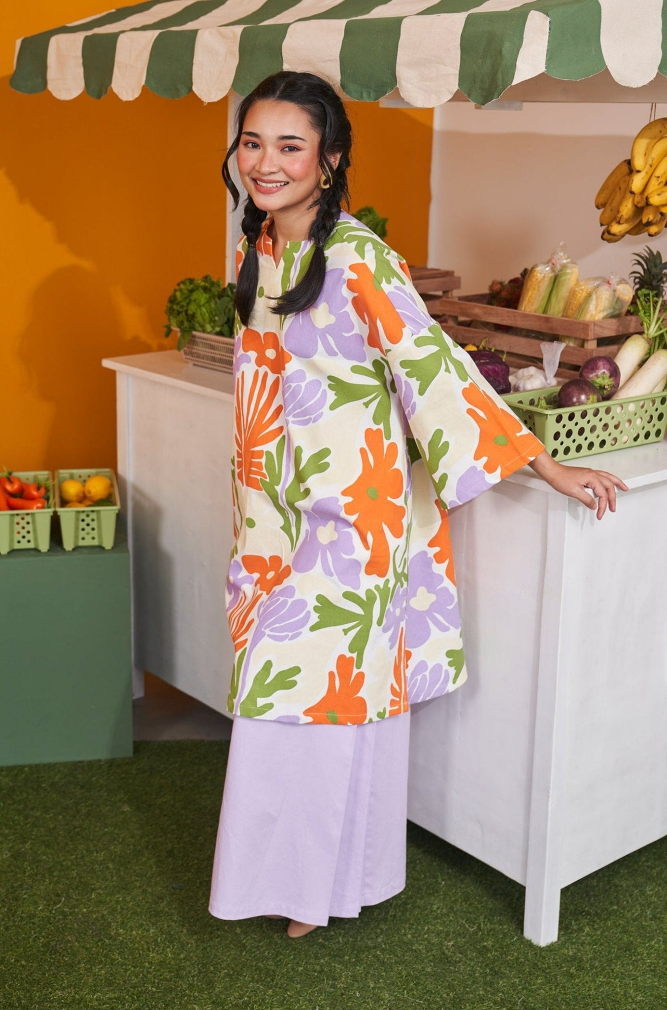 At The Market Collection Women Long Kurung Blouse Fleur Print - Umbi