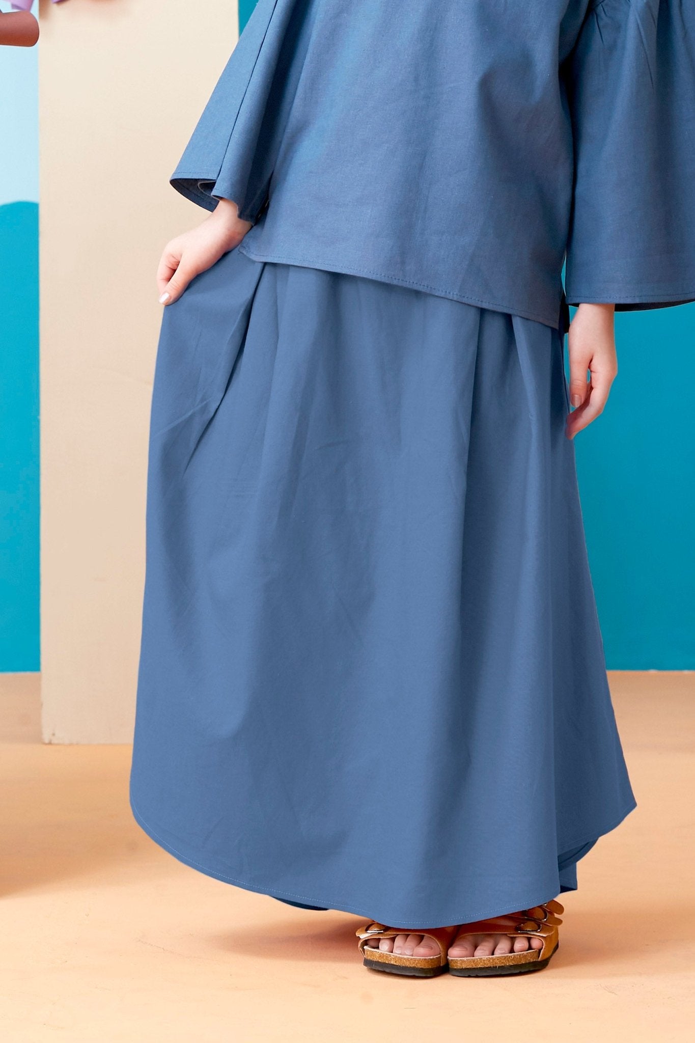 The Coral Teacup Skirt Steel Blue - Umbi